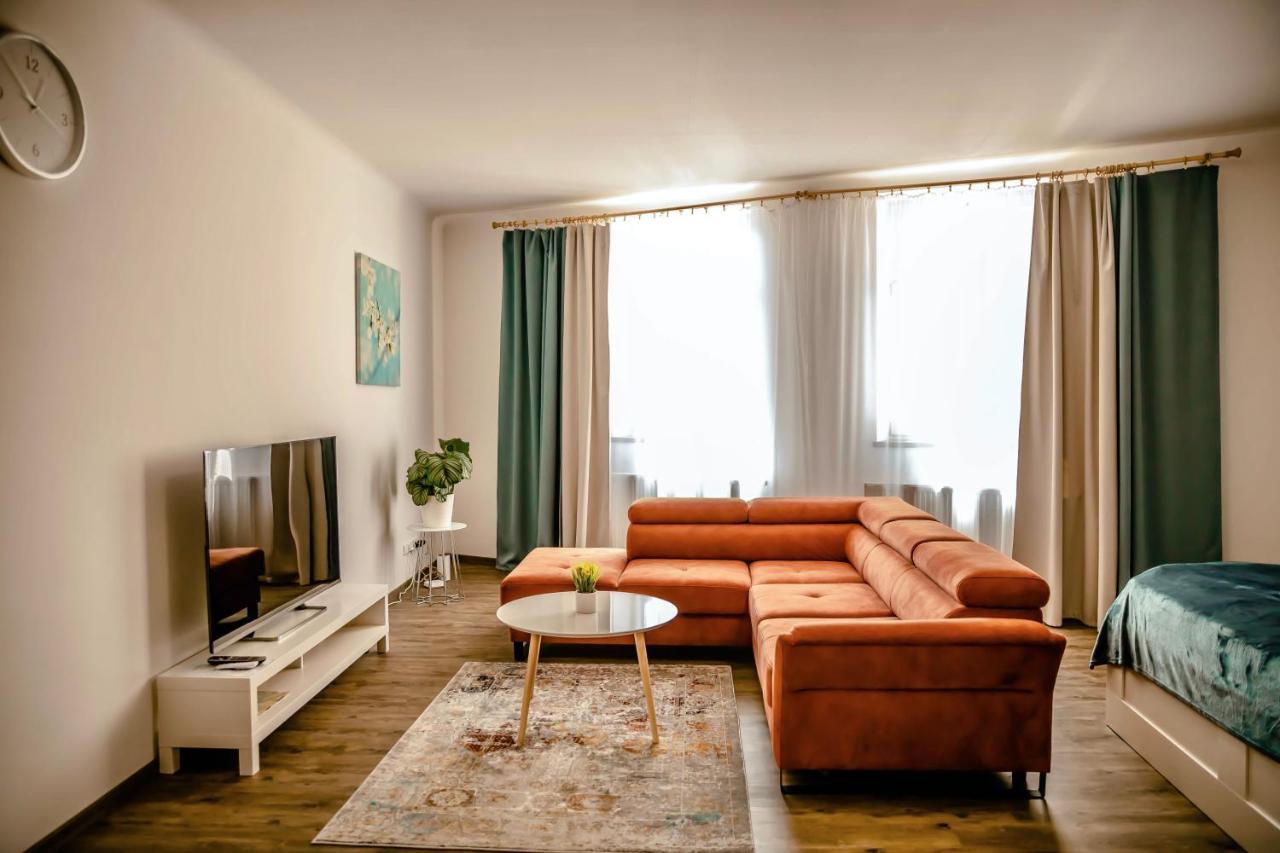 Luxusni Studio Na Velkem Namesti, Wi-Fi, Netflix Hradec Králové エクステリア 写真